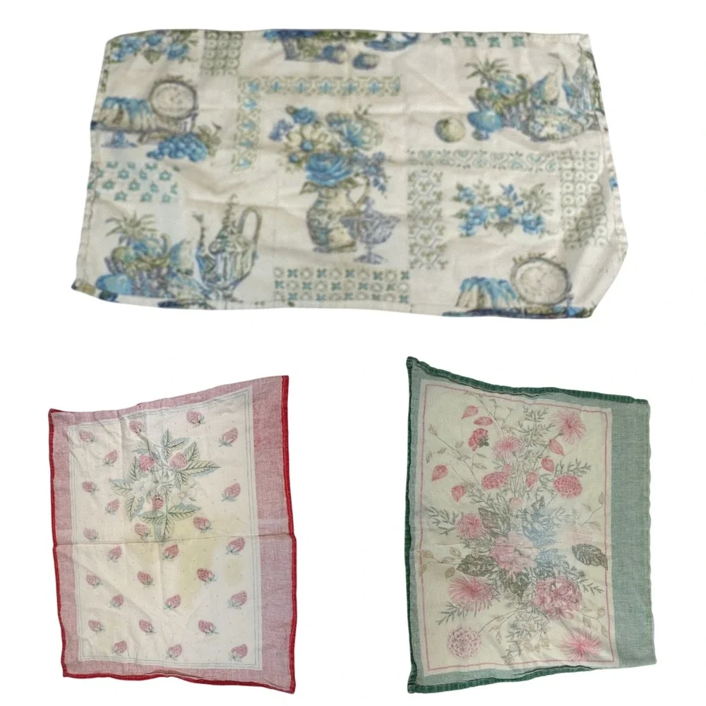 Vintage Strawberry Floral Tea Towel Set Red White Blue Kitchen Linens